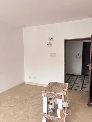 Room in 2 BHK Apartment at Morabadi – for Sale