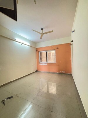 Room in 2 BHK Apartment at Cv Raman Nagar – for Rent