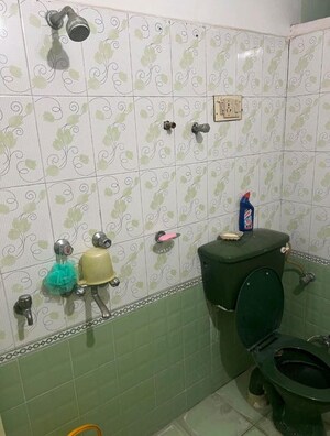 Master Bedroom in 3 BHK Independent House at Ashiyana – for Sale