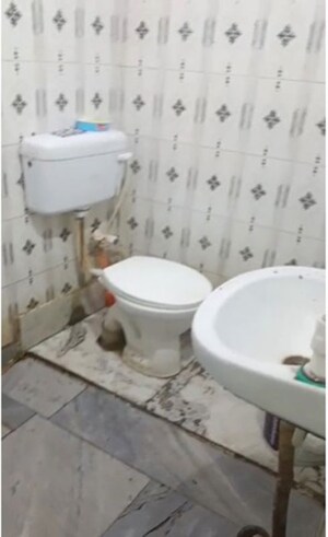 Bathroom in 2 BHK Apartment at Laxmi Nagar – for Rent