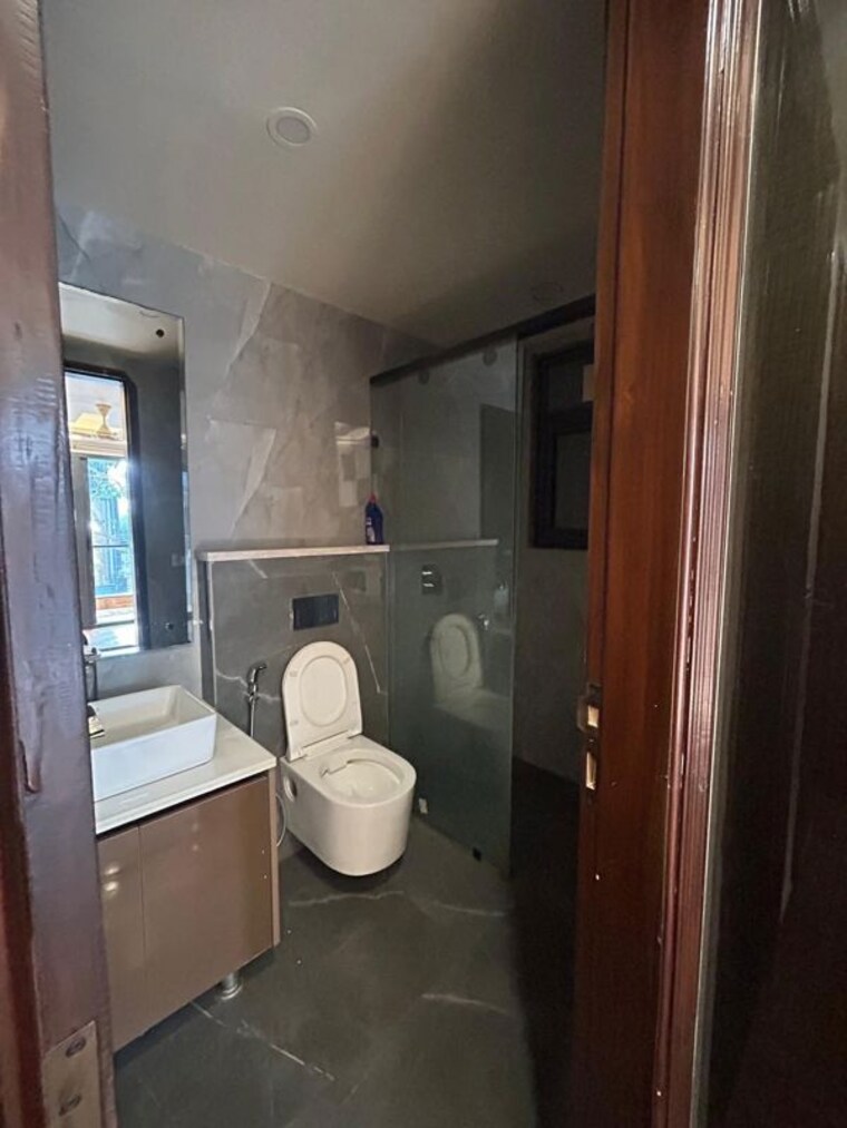 Bathroom, saket 4 Bedroom 2500 Sq.Ft. Apartment In Saket Delhi 10208645