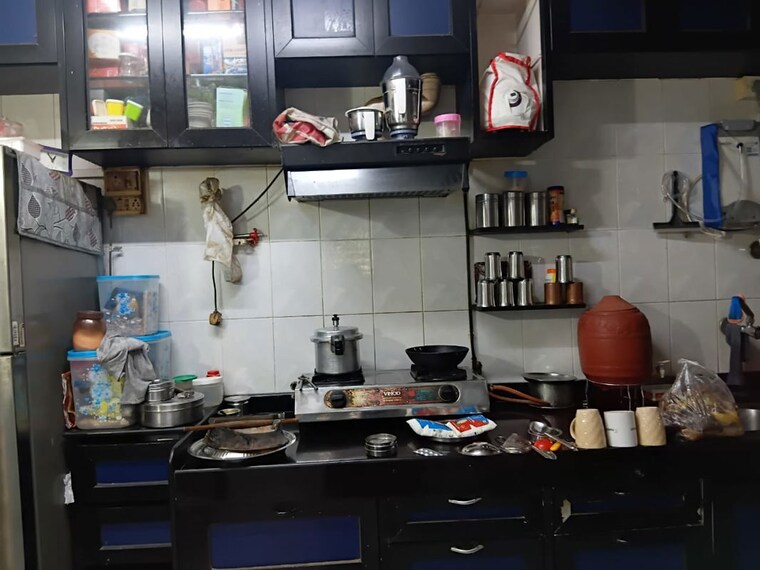 Kitchen, adarsh nagar 2 Bedroom 650 Sq.Ft. Builder Floor In Adarsh Nagar Mumbai 10208644