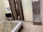 1.5 BHK + Pooja Room 600 Sq.Ft. Builder Floor in Gomti Nagar