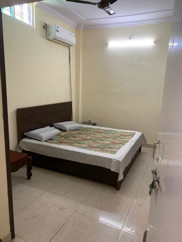 Bedroom, gomti nagar 1.5 Bedroom 600 Sq.Ft. Builder Floor In Gomti Nagar Lucknow 10208663