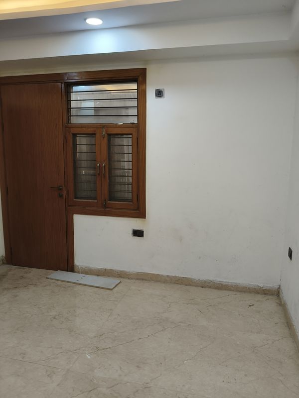 2 BHK Builder Floor For Sale in Sector 73