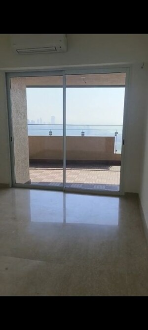 Furnished Amenities in 3 BHK Apartment at Lokhandwala Minerva Mahalaxmi, Mahalaxmi – for Rent
