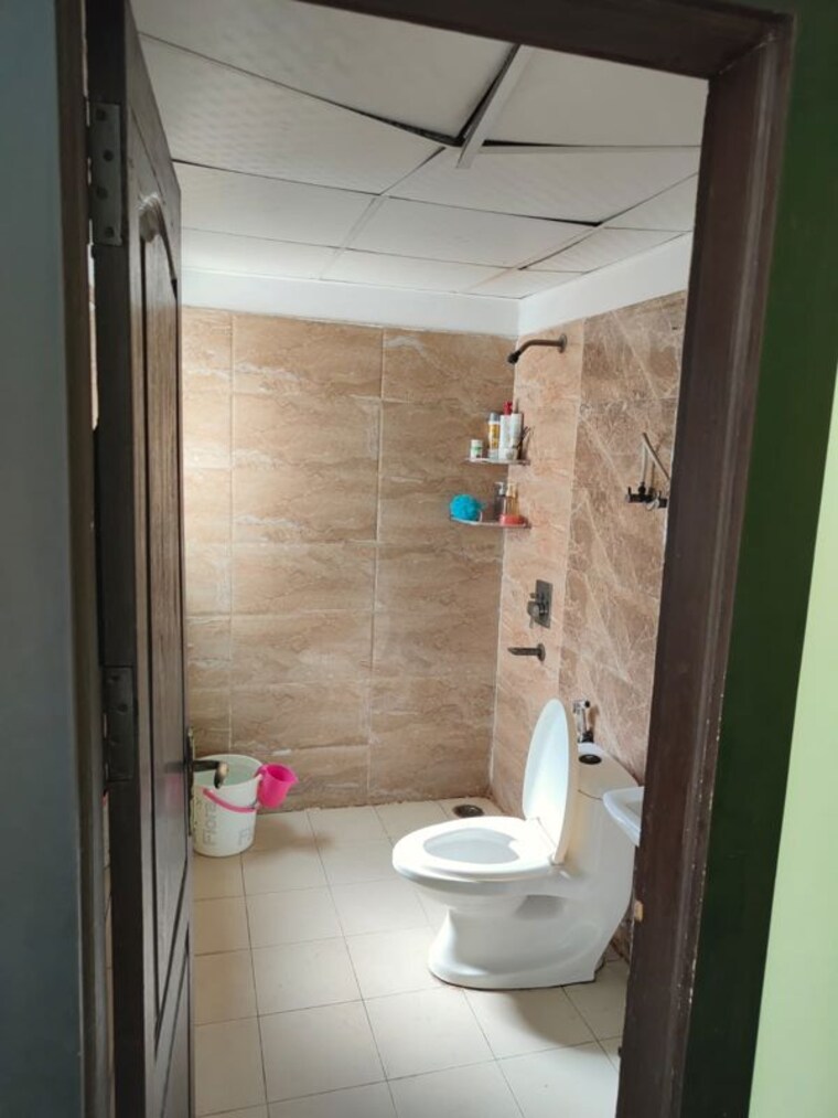 Bathroom, amrapali-golf-homes 3 Bedroom 1115 Sq.Ft. Apartment In Sector 4 Greater Noida Greater Noida 10208690