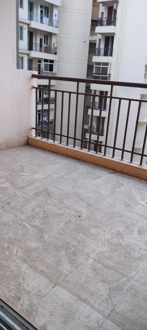 Balcony in 2.5 BHK Apartment at Amrapali Golf Homes, Sector 4 Greater Noida – for Sale