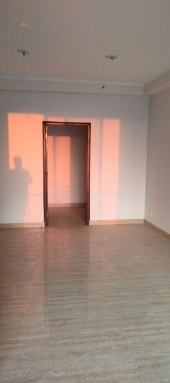 2.5 BHK + Study Room Apartment For Sale in Amrapali Golf Homes