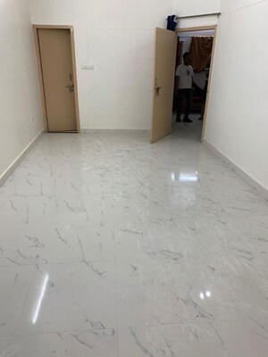 Room in 2.5 BHK Builder Floor at Gomti Nagar – for Rent