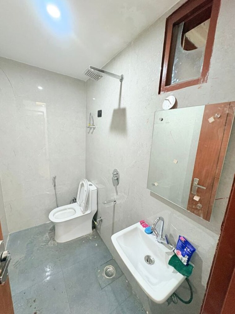 Bathroom, saket 1 Bedroom 650 Sq.Ft. Apartment In Saket Delhi 10208724