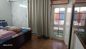 Room in 3 BHK Apartment at Vip Road – for Sale