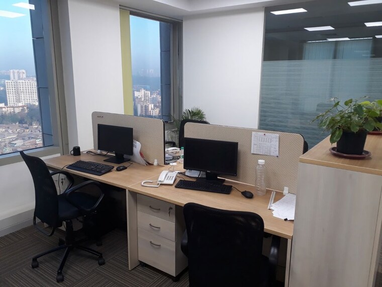 Team Area, lodha-supremus-powai Commercial Office Space 1800 Sq.Ft. In Powai Mumbai 10208731
