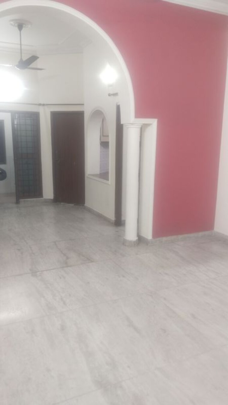 Room, gomti nagar 2 Bedroom 1800 Sq.Ft. Builder Floor In Gomti Nagar Lucknow 10208875