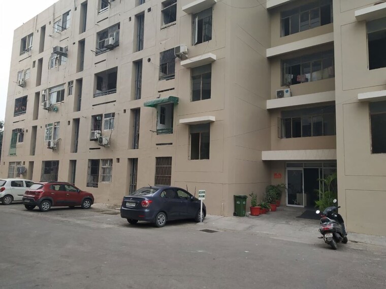 Parking, ansal-sushant-estate 1 RK 210 Sq.Ft. Apartment In Sector 52 Gurgaon 10208876