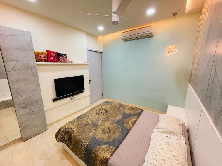 Bedroom, lodha-crown-quality-homes 1 Bedroom 320 Sq.Ft. Apartment In Majiwada Thane 10208884