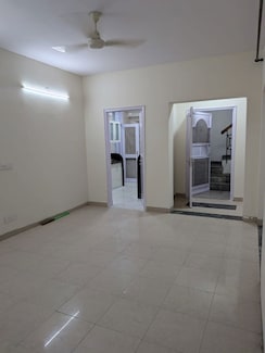 3 BHK + Servant Room Apartment For Rent in Emaar Emerald Floors Premier