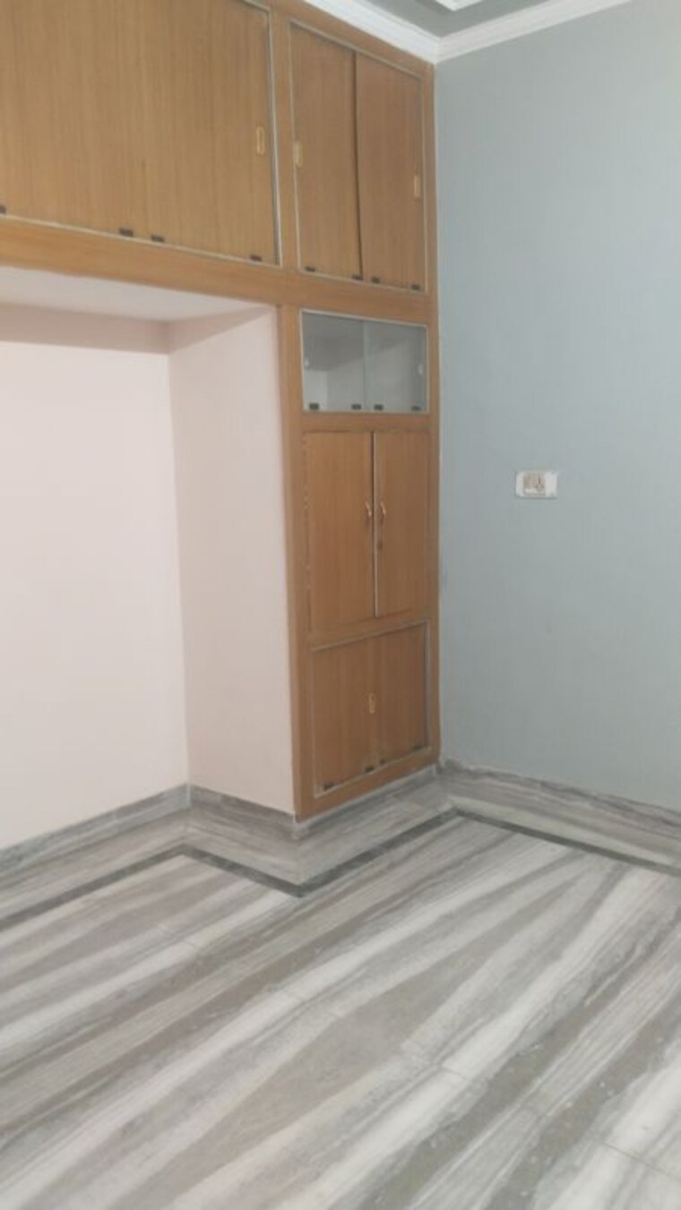 Room, gomti nagar 3 Bedroom 1800 Sq.Ft. Builder Floor In Gomti Nagar Lucknow 10208982