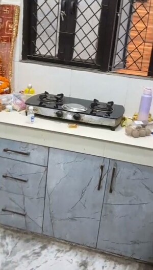 Kitchen in 1 BHK Builder Floor at Nirman Vihar – for Rent