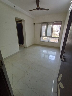 1 BHK Apartment For Rent in Srishti Elegance, Bhandup West