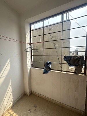 Staircase in 1 BHK Apartment at Saket – for Rent