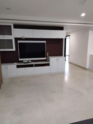 Room in 3 BHK Apartment at INDIS Viva City, Kondapur – for Rent
