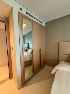 Room in 4 BHK Builder Floor at Sector 4 – for Rent