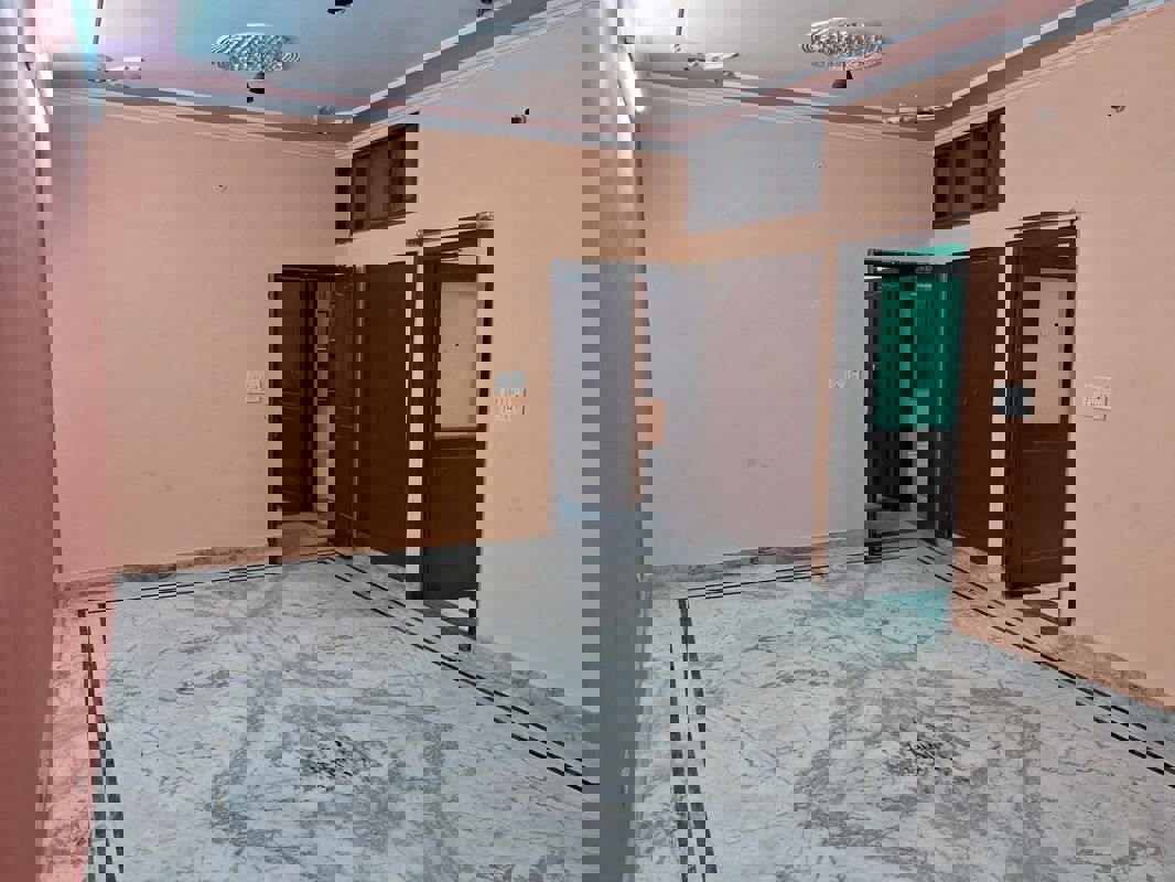 2.5 BHK + Study Room 170 Sq.Ft. Builder Floor in Swaran Nagri