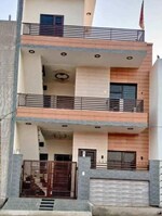 4 BHK + Pooja Room,Servant Room,Study Room,Extra Room 100 Sq.Yd. Independent House in Sector 115