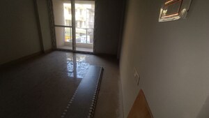 Room in 3 BHK Apartment at North Patel Nagar – for Rent