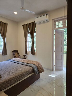 Bedroom in 3 BHK Apartment at Sarkar Avenue Apartment, Santacruz West – for Rent