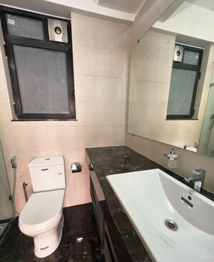 Team Area in 3 BHK Apartment at Kalpataru Magnus, Bandra East – for Rent