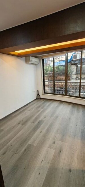 Room in 2 BHK Apartment at V Raheja New Lite, Santacruz West – for Rent