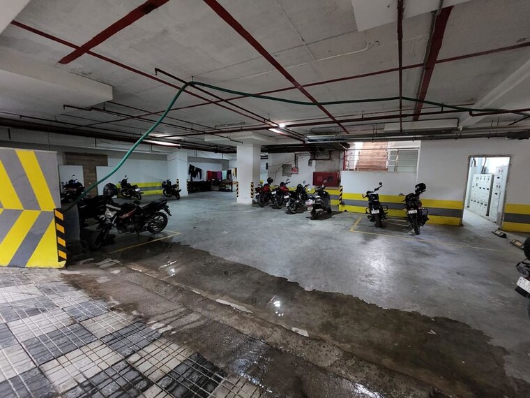  Parking, hi tech city Commercial Office Space 28000 Sq.Ft. In Hi Tech City Hyderabad 10209594