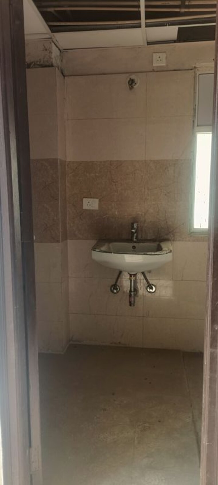 Bathroom, amrapali-golf-homes 2 Bedroom 835 Sq.Ft. Apartment In Sector 4 Greater Noida Greater Noida 10044401