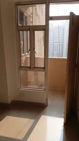 2 BHK Apartment For Rent in Supertech Cape Town, Sector 74