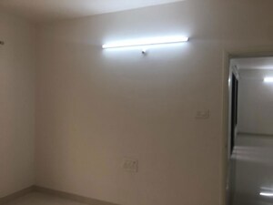 Room in 2 BHK Apartment at Shree Tirupati Maple Tower, Kondhwa – for Rent