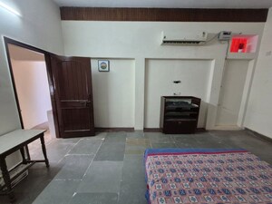 1 BHK Independent House For Rent in Mahmoorganj