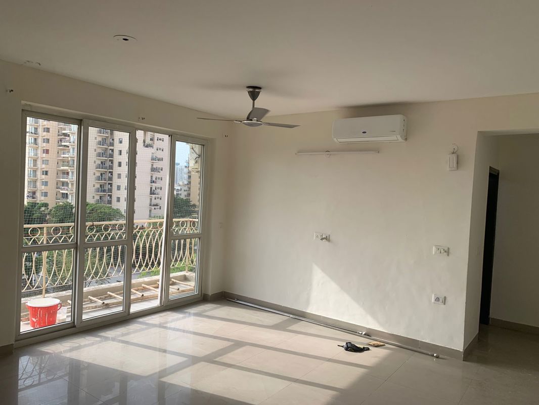 4 BHK + Servant Room Apartment For Rent in BPTP Park Prime