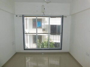 Room in 1 BHK Apartment at Ecohomes Nai Roshni, Andheri East – for Rent