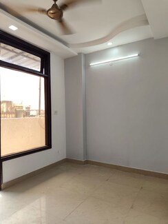 2 BHK + Pooja Room Builder Floor For Rent in Govindpuri