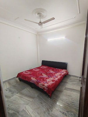 Bedroom in 2 BHK Builder Floor at Malviya Nagar – for Rent