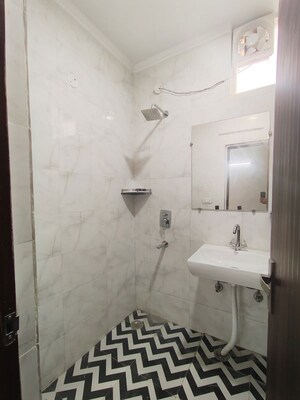 Master Bedroom in 2 BHK Builder Floor at Malviya Nagar – for Rent