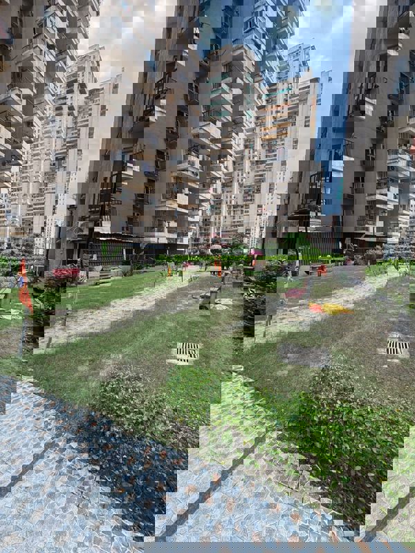 3.5 BHK + Servant Room 1400 Sq.Ft. Apartment in Gaur City 4th Avenue