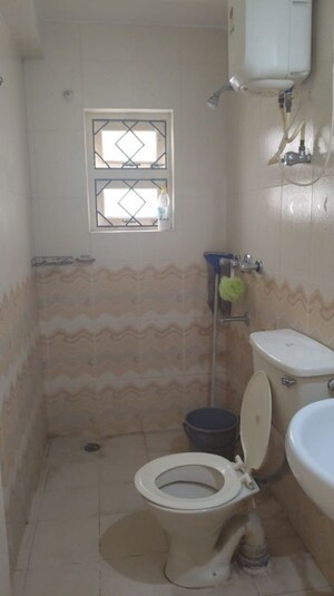 Bathroom in 2 BHK Apartment at Caranzalem – for Rent
