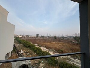 Plot Area in 3 BHK Builder Floor at M3M Soulitude, Sector 89 – for Sale