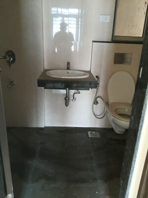 Bathroom in 1.5 BHK Apartment at Sheth Avante, Kanjurmarg West – for Rent