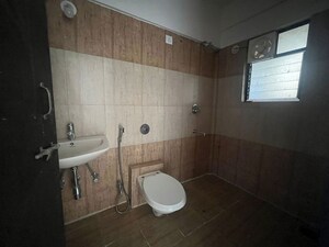 Bathroom in 2.5 BHK Apartment at Baner – for Rent