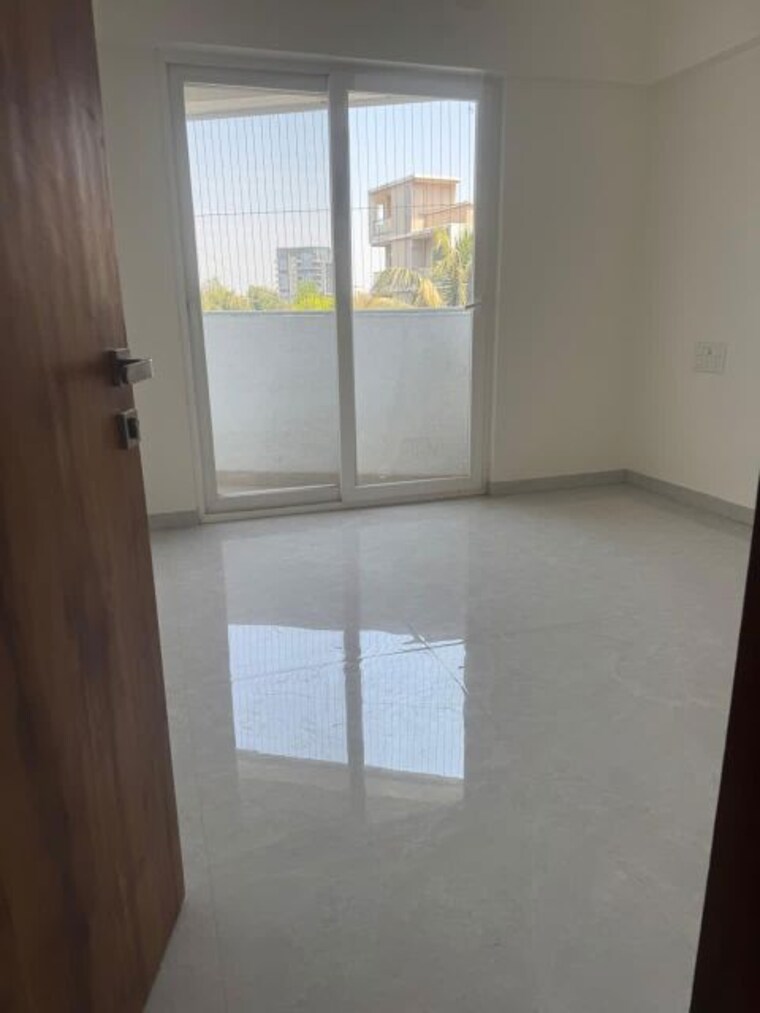 Master Bedroom, model colony 2 Bedroom 1000 Sq.Ft. Apartment In Model Colony Pune 10207403