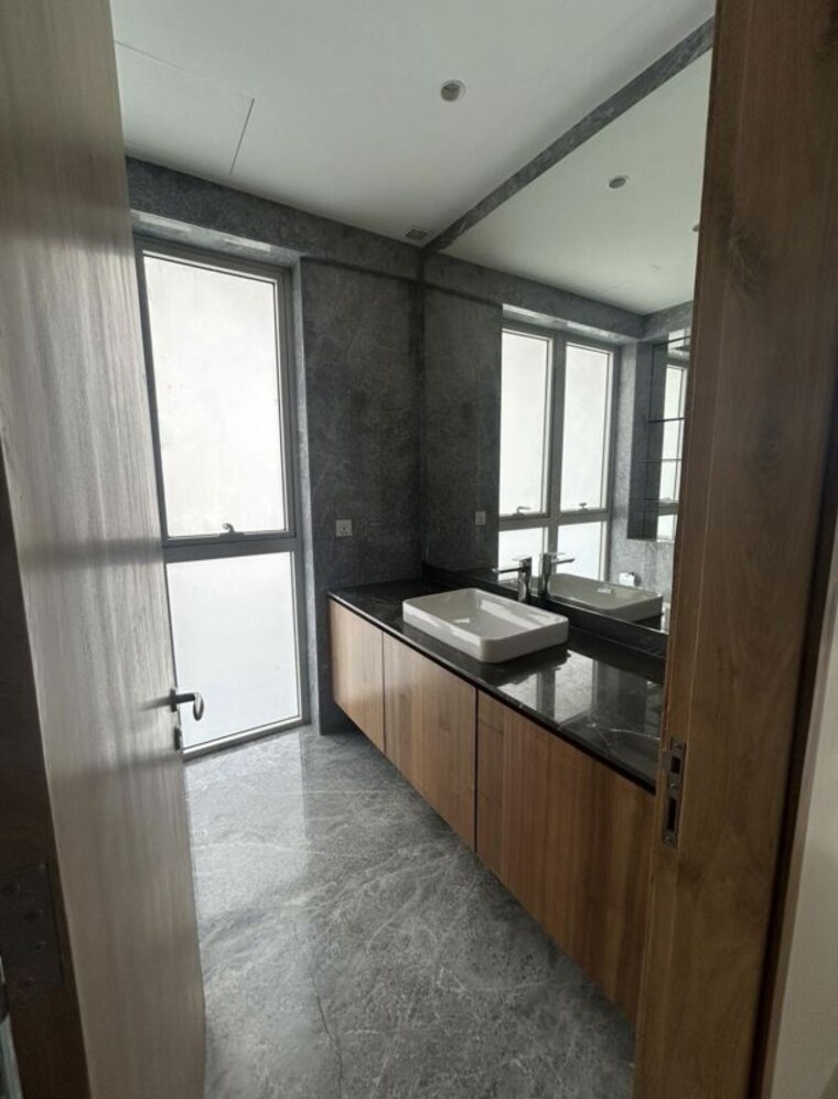 Room, bandra kurla complex 3 Bedroom 1625 Sq.Ft. Apartment In Bandra Kurla Complex Mumbai 10210174